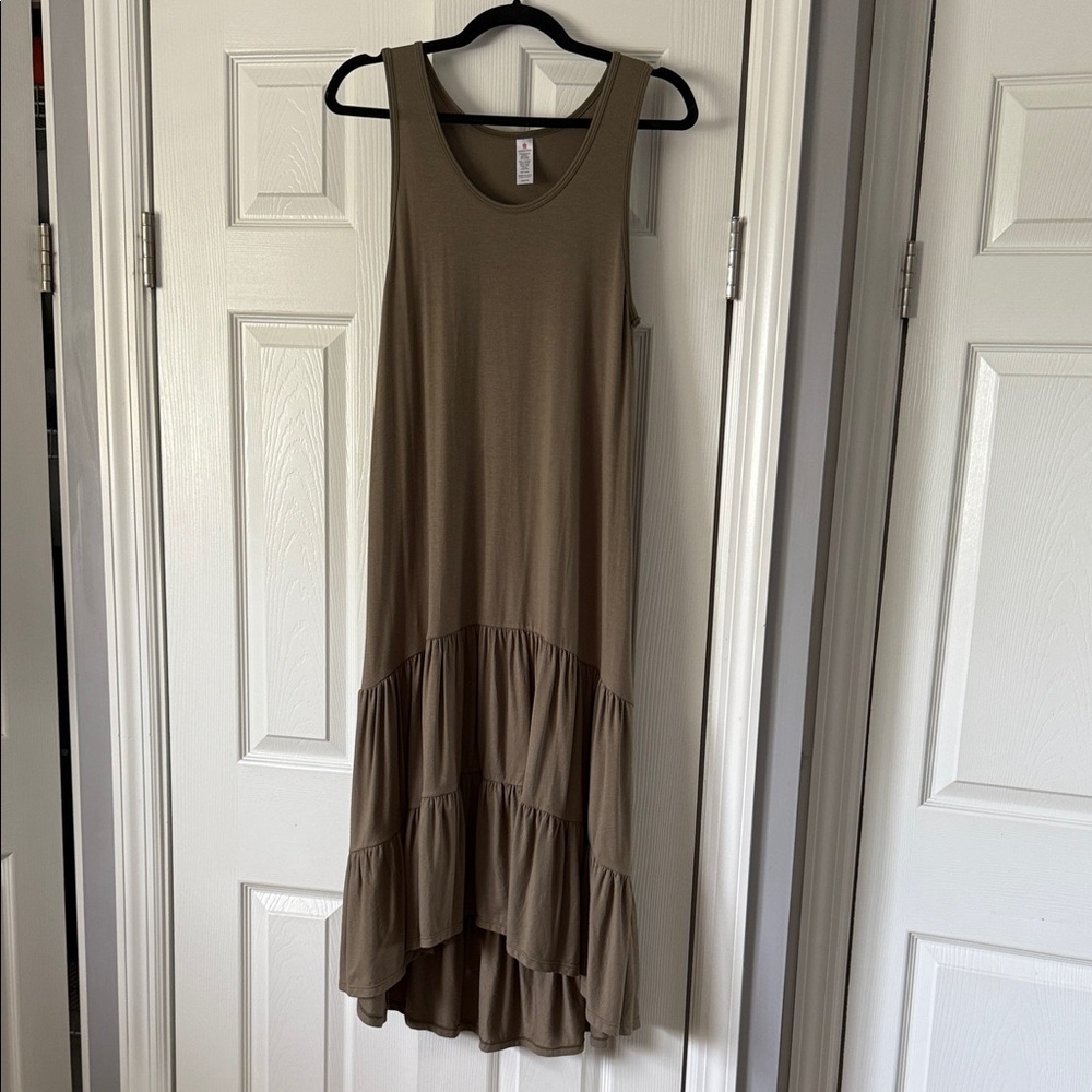 Sleeveless Tiered Green Dress